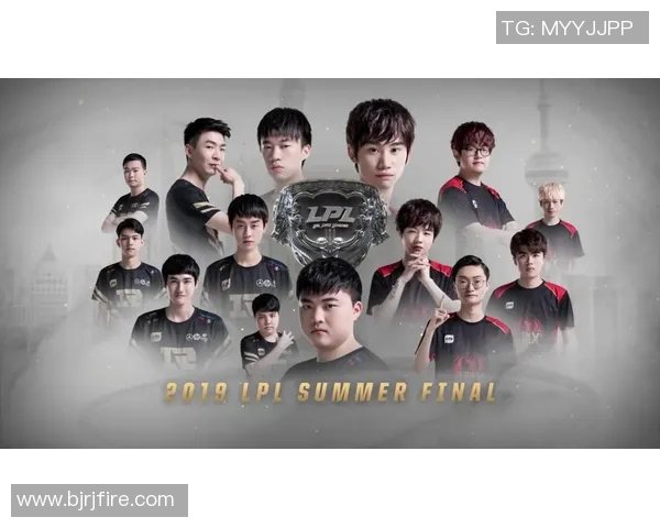 和平精英赛场上的奋斗与荣耀RNG战队成长历程全景回顾